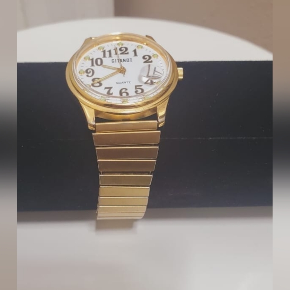 🌴Goldcolour vintagewristwatch, stainless steel ladies,gold stretchy adjustable. - Picture 7 of 10